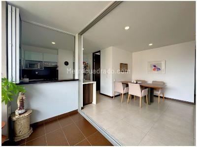 Apartamento de 3 alcobas en venta en El Poblado, Medellín, 137 m² · foto 3 de 20