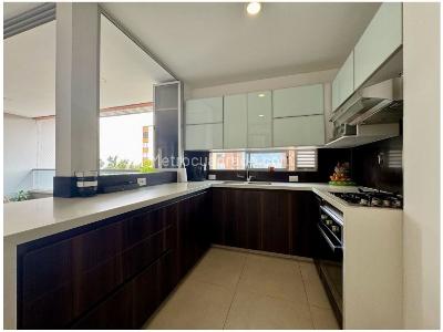 Apartamento de 3 alcobas en venta en El Poblado, Medellín, 137 m² · foto 7 de 20