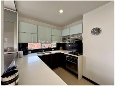 Apartamento de 3 alcobas en venta en El Poblado, Medellín, 137 m² · foto 10 de 20