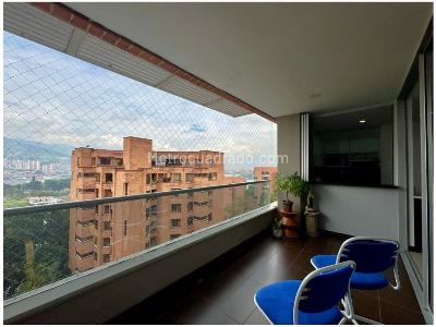 Apartamento de 3 alcobas en venta en El Poblado, Medellín, 137 m² · foto 13 de 20