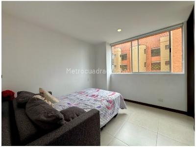 Apartamento de 3 alcobas en venta en El Poblado, Medellín, 137 m² · foto 19 de 20