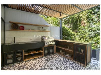 Casa de 3 alcobas en venta en La Sebastiana, Envigado, 241 m² · foto 2 de 20