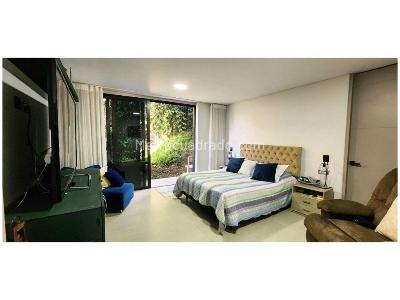 Apartamento de 3 alcobas en venta en El Poblado, Medellín, 250 m² · foto 11 de 16