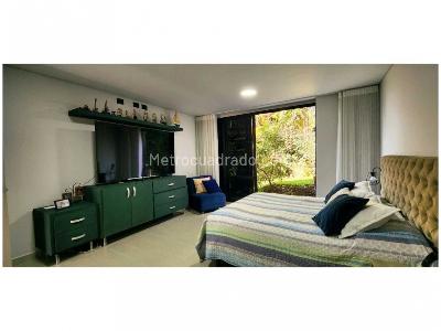 Apartamento de 3 alcobas en venta en El Poblado, Medellín, 250 m² · foto 12 de 16