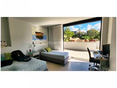 Apartamento de 3 alcobas en venta en El Poblado, Medellín, 250 m² · foto 15 de 16