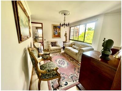 Apartamento de 3 alcobas en venta en El Poblado, Medellín, 226 m² · foto 12 de 19