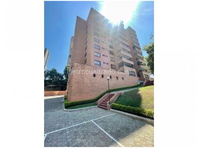 Apartamento de 3 alcobas en venta en El Poblado, Medellín, 226 m² · foto 17 de 19