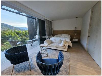 Casa de 4 alcobas en venta en El Poblado, Medellín, 730 m² · foto 7 de 14