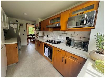Apartamento de 3 alcobas en venta en El Poblado, Medellín, 129 m² · foto 6 de 20