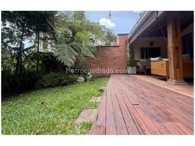 Casa de 3 alcobas en venta en Loma De Las Brujas, Envigado, 200 m² · foto 2 de 20