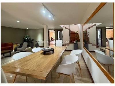 Casa de 3 alcobas en venta en Loma De Las Brujas, Envigado, 200 m² · foto 4 de 20