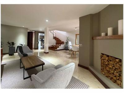 Casa de 3 alcobas en venta en Loma De Las Brujas, Envigado, 200 m² · foto 6 de 20