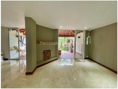 Casa de 3 alcobas en venta en Loma De Las Brujas, Envigado, 200 m² · foto 12 de 20