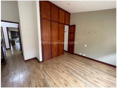 Casa de 3 alcobas en venta en Loma De Las Brujas, Envigado, 200 m² · foto 16 de 20