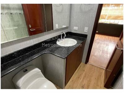Casa de 3 alcobas en venta en Loma De Las Brujas, Envigado, 200 m² · foto 18 de 20