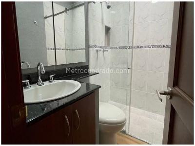 Casa de 3 alcobas en venta en Loma De Las Brujas, Envigado, 200 m² · foto 19 de 20