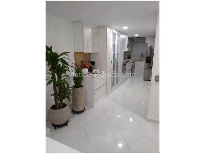 Casa de 3 alcobas en venta en El Poblado, Medellín, 230 m² · foto 11 de 13