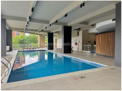Apartamento de 2 alcobas en venta en El Poblado, Medellín, 94 m² · foto 13 de 16
