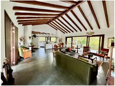 Casa de 4 alcobas en venta en Retiro, Medellín, 283 m² · foto 4 de 20