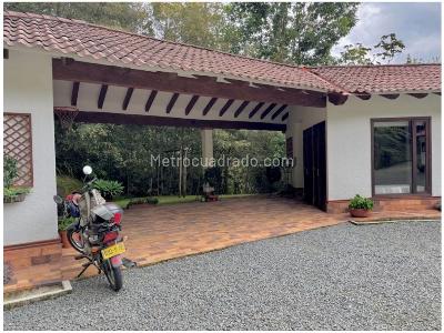 Casa de 4 alcobas en venta en Retiro, Medellín, 283 m² · foto 7 de 20