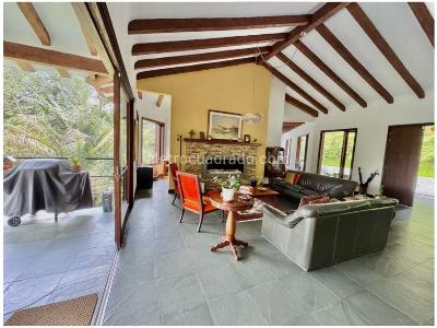 Casa de 4 alcobas en venta en Retiro, Medellín, 283 m² · foto 8 de 20