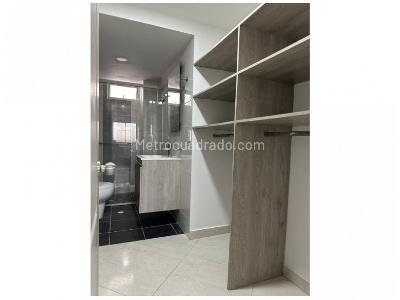 Apartamento de 3 alcobas en venta en Belen Rosales, Medellín, 155 m² · foto 9 de 16
