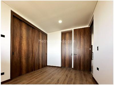 Apartamento de 2 alcobas en venta en El Poblado, Medellín, 98 m² · foto 10 de 20