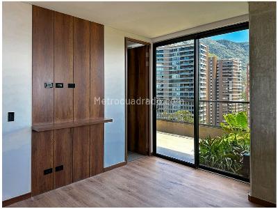 Apartamento de 2 alcobas en venta en El Poblado, Medellín, 98 m² · foto 12 de 20