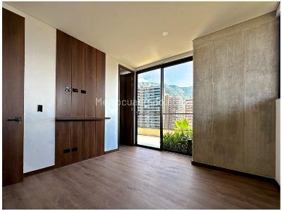 Apartamento de 2 alcobas en venta en El Poblado, Medellín, 98 m² · foto 13 de 20