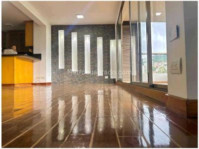 Apartamento de 2 alcobas en venta en Loma De Los Bernal, Medellín, 84 m² · foto 9 de 16