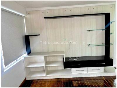 Apartamento de 2 alcobas en venta en Loma De Los Bernal, Medellín, 84 m² · foto 10 de 16
