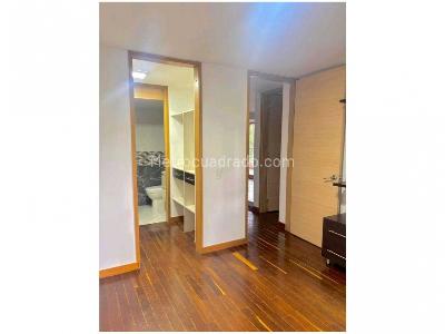 Apartamento de 2 alcobas en venta en Loma De Los Bernal, Medellín, 84 m² · foto 16 de 16