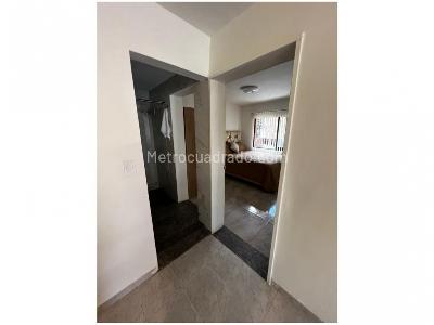Casa de 3 alcobas en venta en Centro, Envigado, 110 m² · foto 10 de 13