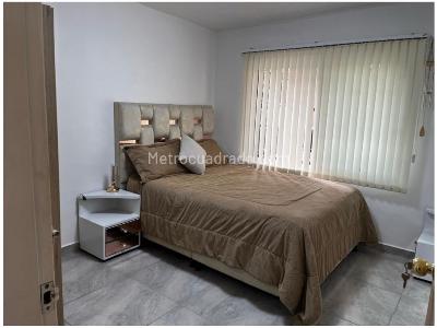 Casa de 3 alcobas en venta en Centro, Envigado, 110 m² · foto 12 de 13
