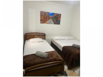 Casa de 4 alcobas en venta en Estadio, Medellín, 192 m² · foto 4 de 15