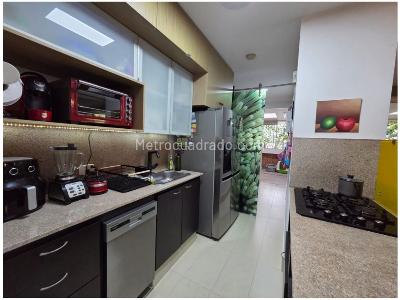 Apartamento de 2 alcobas en venta en Loma De Cumbres, Envigado, 92 m² · foto 10 de 20