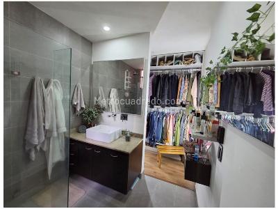 Apartamento de 2 alcobas en venta en Loma De Cumbres, Envigado, 92 m² · foto 18 de 20