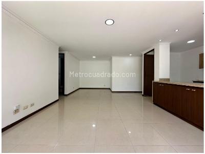Apartamento en venta en El Poblado, Medellín · foto 6 de 17