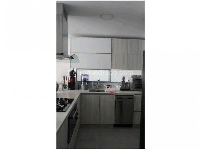Apartamento de 3 alcobas en venta en El Poblado, Medellín, 92 m² · foto 6 de 20