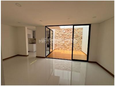 Casa de 3 alcobas en venta en Ceja, Medellín, 126 m² · foto 4 de 20