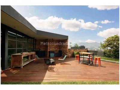 Apartamento de 3 alcobas en venta en El Poblado, Medellín, 574 m² · foto 2 de 12