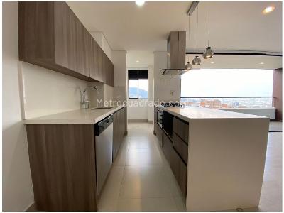 Apartamento en venta en El Esmeraldal, Envigado · foto 5 de 15