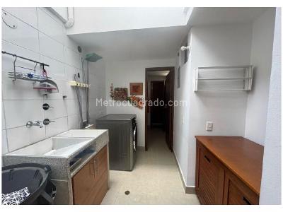Casa de 3 alcobas en venta en Envigado, Envigado, 251 m² · foto 10 de 16