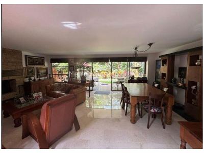 Casa de 3 alcobas en venta en Envigado, Envigado, 251 m² · foto 11 de 16