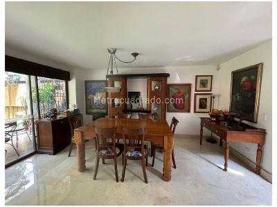 Casa de 3 alcobas en venta en Envigado, Envigado, 251 m² · foto 12 de 16