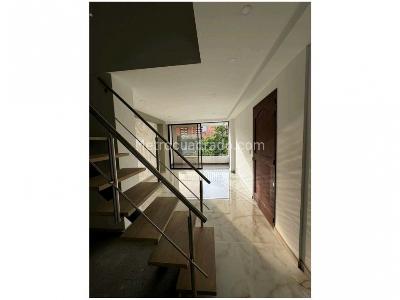 Apartamento de 2 alcobas en venta en Laureles, Medellín, 95 m² · foto 2 de 20
