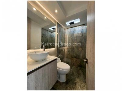 Apartamento de 2 alcobas en venta en Laureles, Medellín, 95 m² · foto 4 de 20