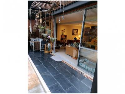 Casa de 3 alcobas en venta en Benedictinos, Envigado, 217 m² · foto 8 de 20
