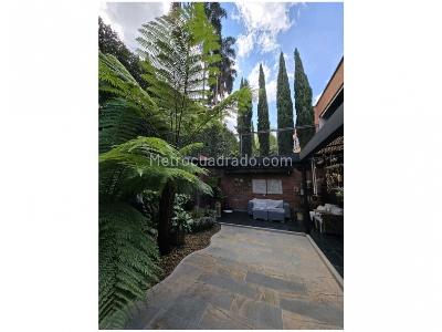 Casa de 3 alcobas en venta en Benedictinos, Envigado, 217 m² · foto 14 de 20