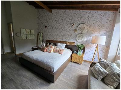 Casa de 3 alcobas en venta en Benedictinos, Envigado, 217 m² · foto 18 de 20